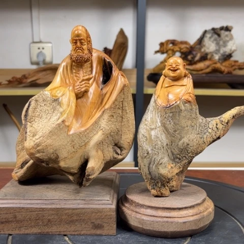 柏木（崖柏）逐**湖v v v v b b n n j