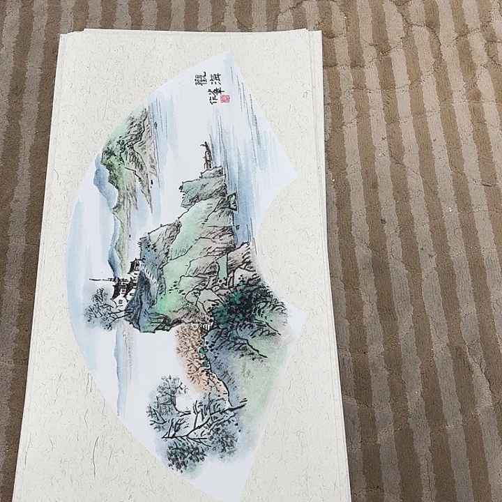 国画花鸟的翅膀和翅膀是一样