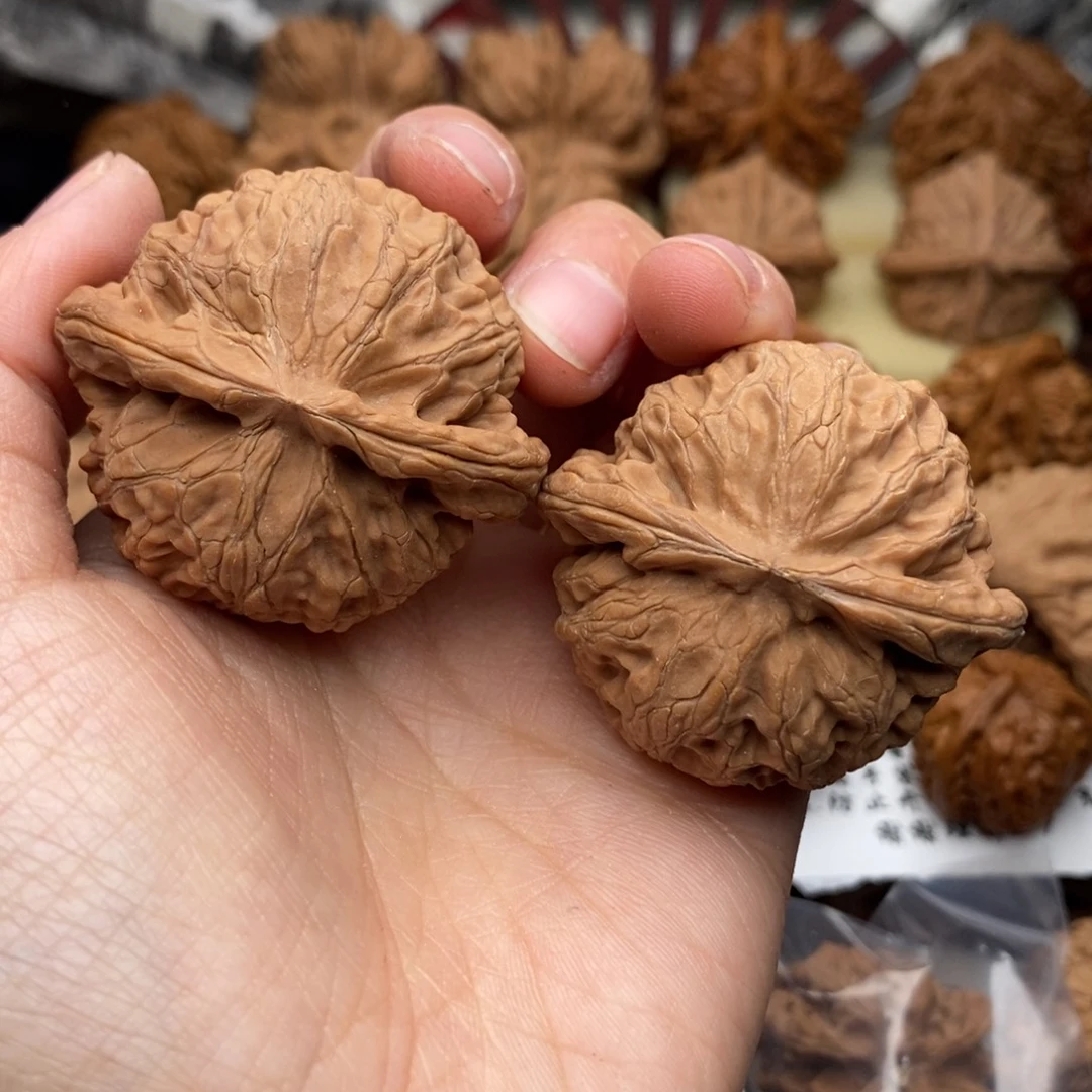 文玩核桃把件062高44全灯