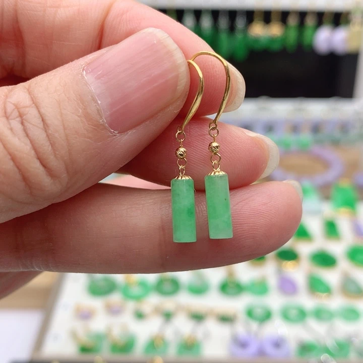 翡翠18K金镶嵌耳饰