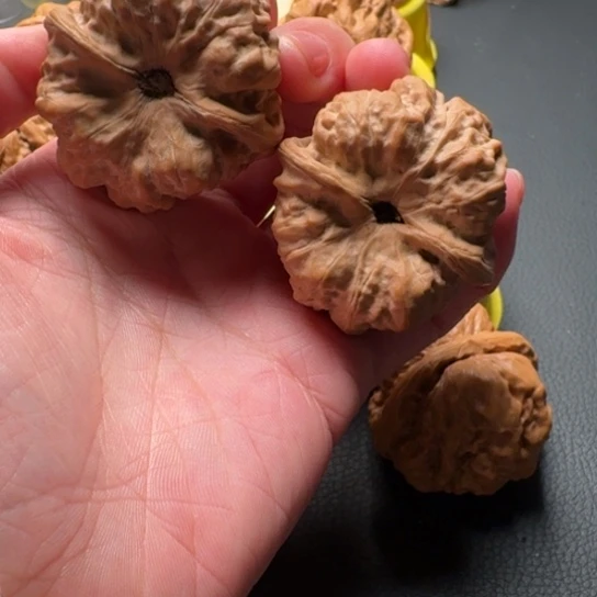 文玩核桃吊坠肚****啦文玩核桃文玩核桃