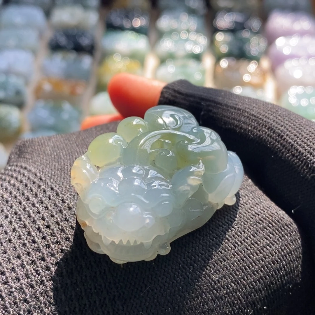 翡翠未镶嵌颈饰天然翡翠貔貅吊坠