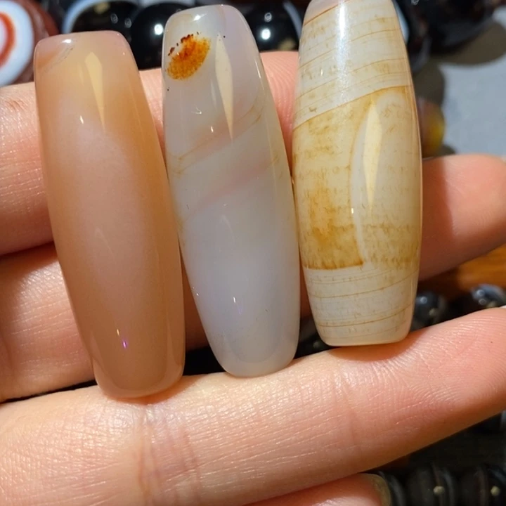 未镶嵌颈饰玛瑙/玉髓
