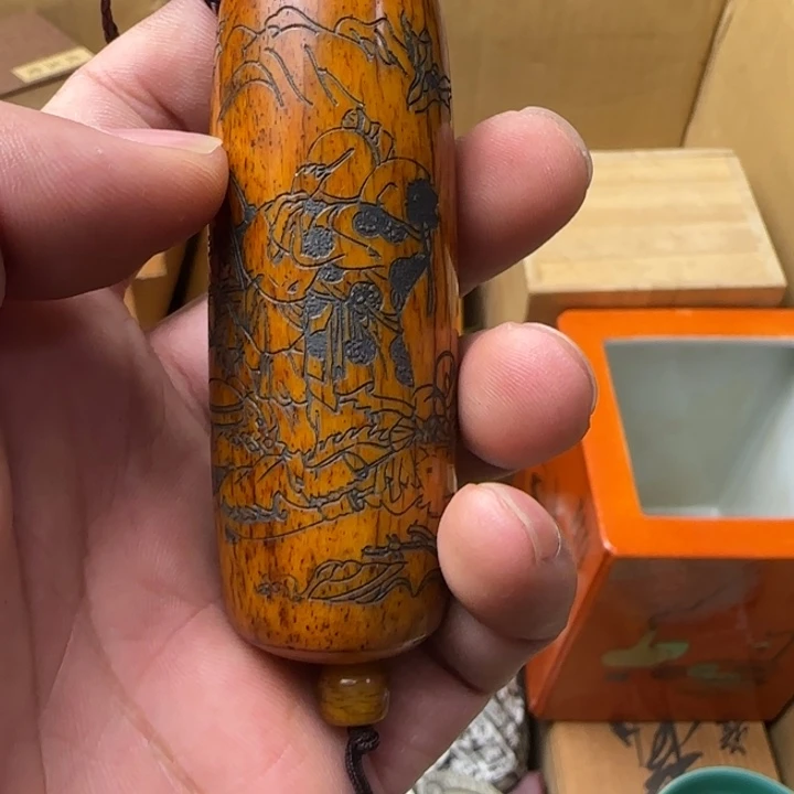 肖***店吊坠牛骨如图所见所拍即所得