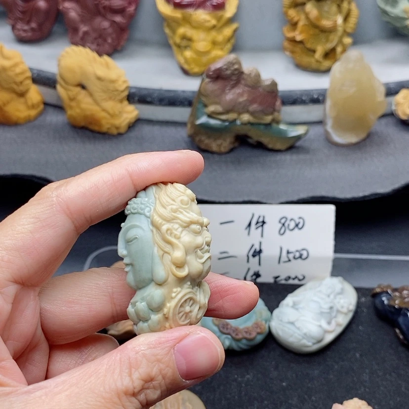 【闪购商品】定制石英质玉吊坠未镶嵌