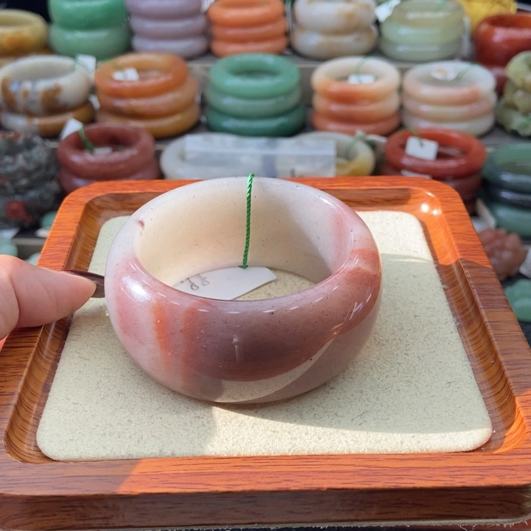 石英质玉未镶嵌手镯