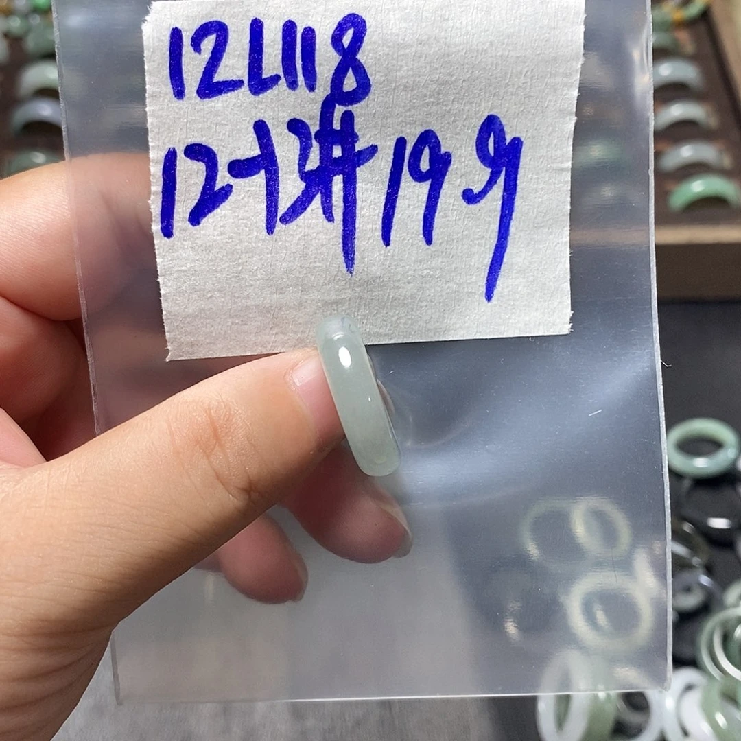 未镶嵌定制翡翠娟**@