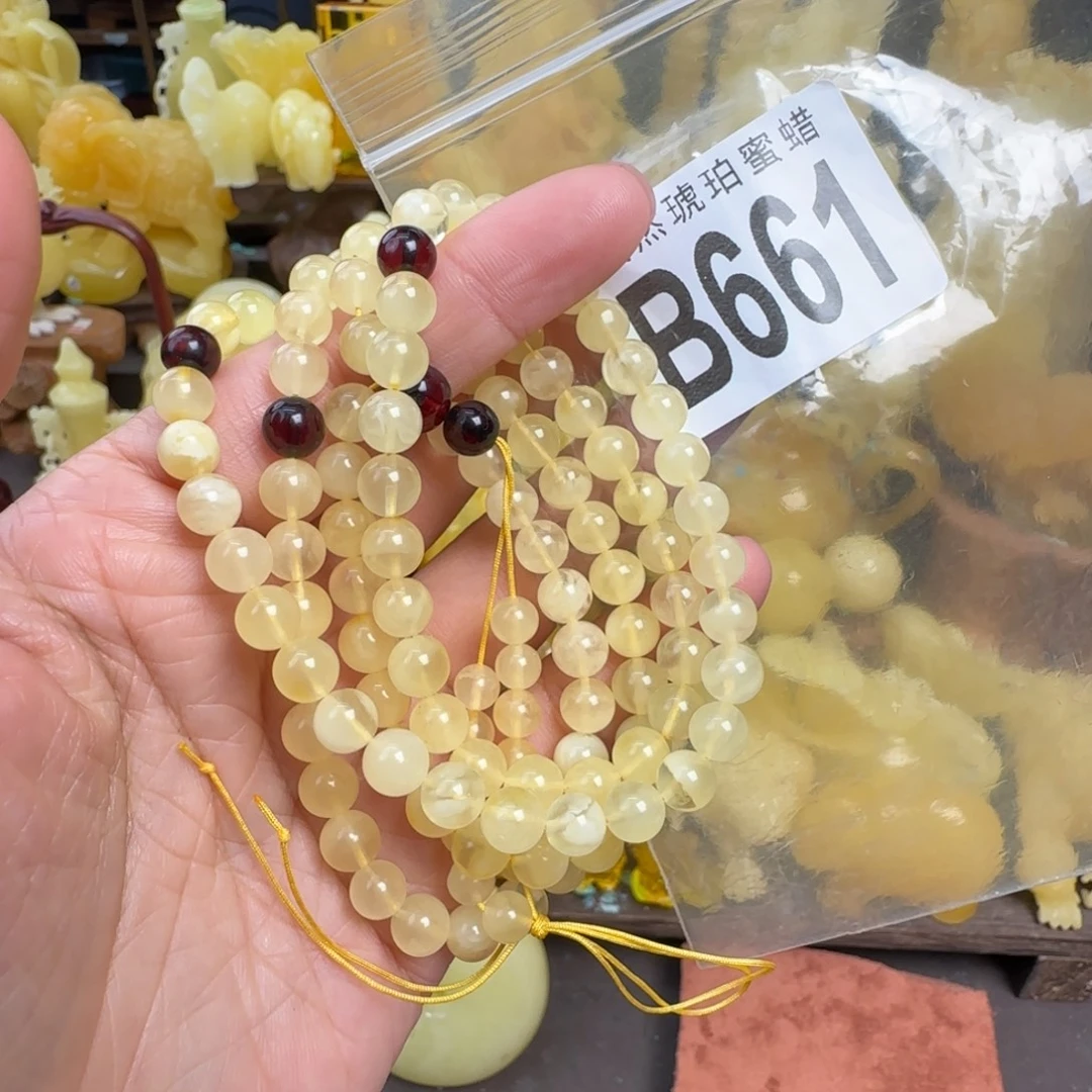 蜜蜡未镶嵌珠宝奇石6