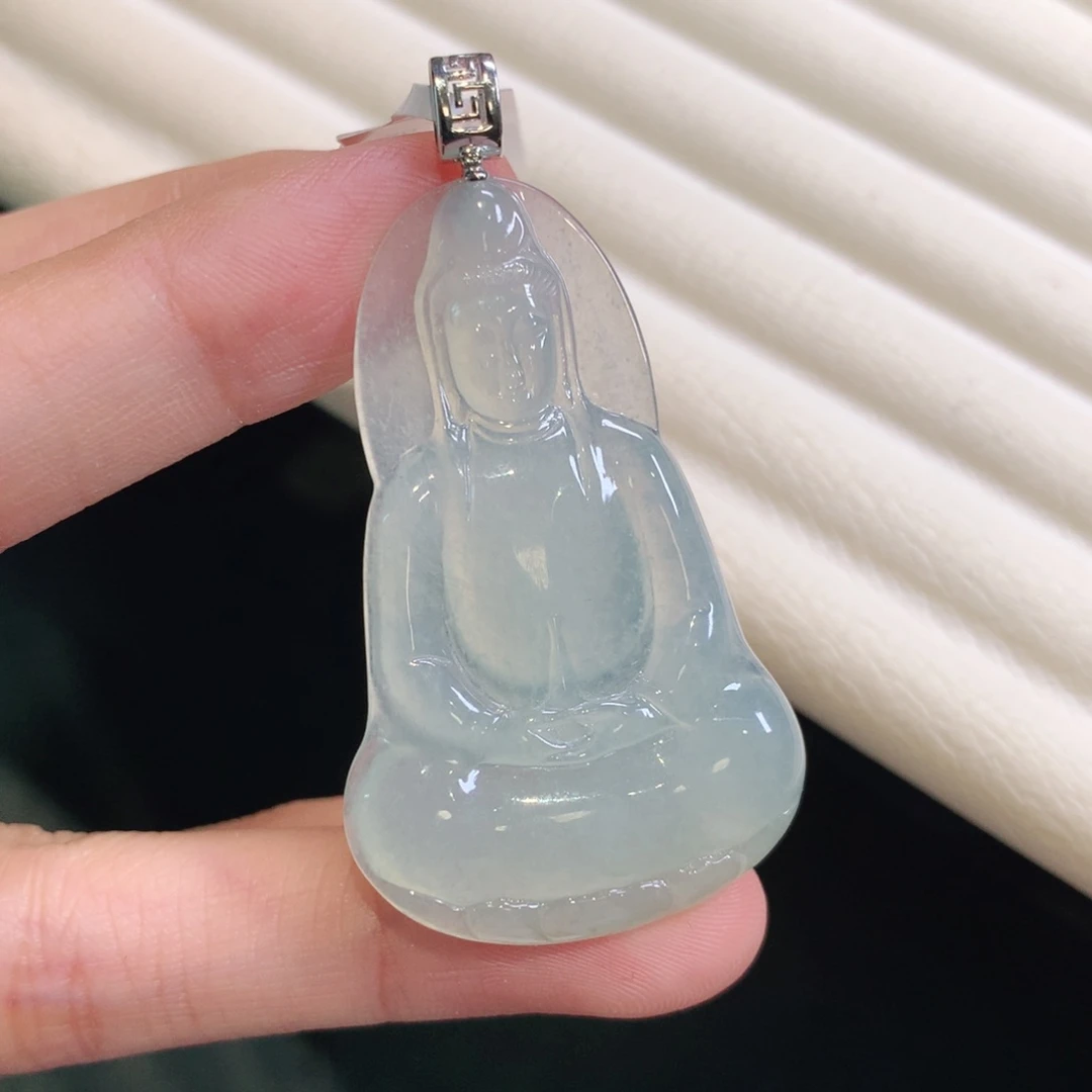 翡翠颈饰18K金镶嵌观音