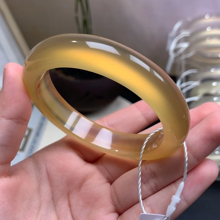 手镯玛瑙/玉髓未镶嵌