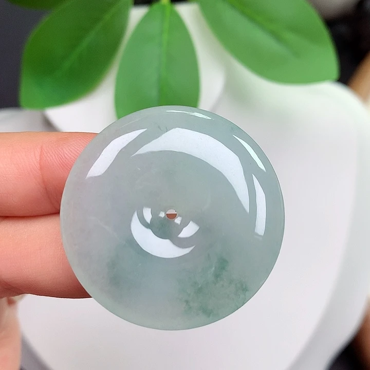 翡翠未镶嵌颈饰平安扣35.4x6.3mm