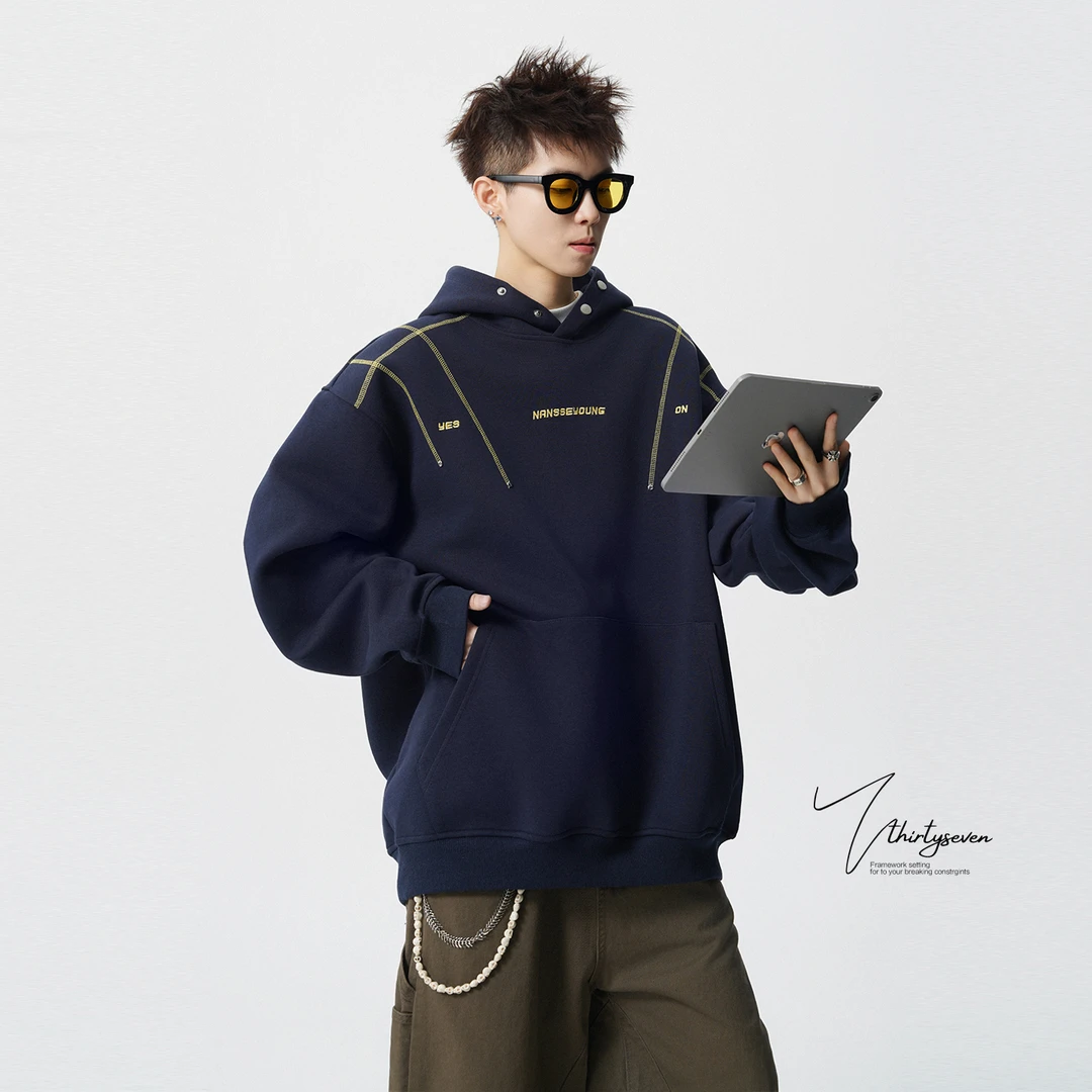 V37明显撞色设计明线连帽卫衣男款秋季潮牌刺绣字母休闲宽松外套