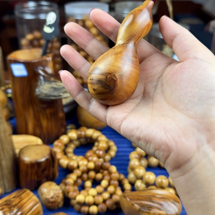 柏木(崖柏)北太行崖柏陈化黑油手工葫芦微瑕不退