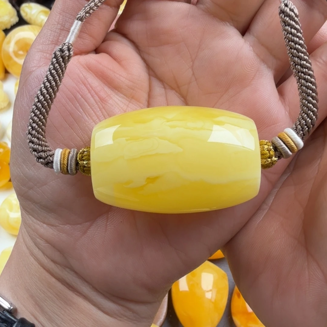 琥珀未镶嵌颈饰纯天然琥珀蜜蜡