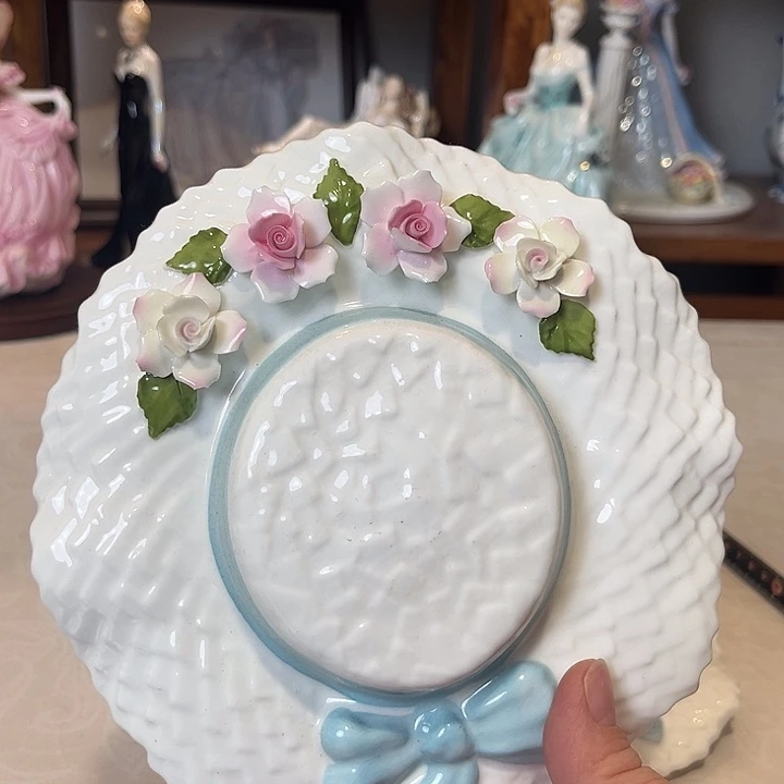 杯欧洲中古瓷器摆件