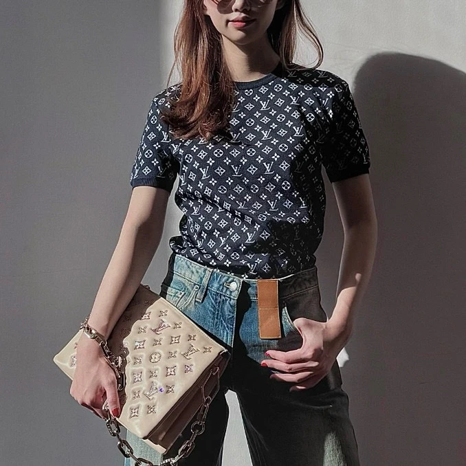 未使用 LouisVuitton/路易威登 SS25 满印提花针织短袖XS码O00167