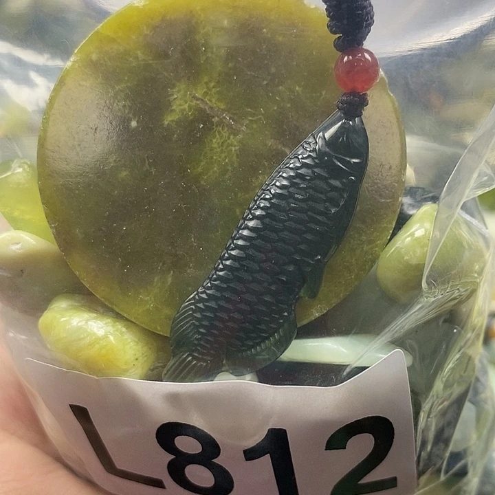岫玉鱼缸石未镶嵌