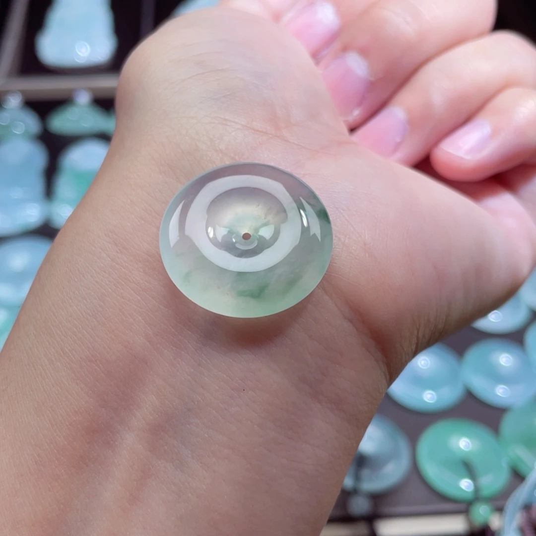 颈饰未镶嵌翡翠扣子