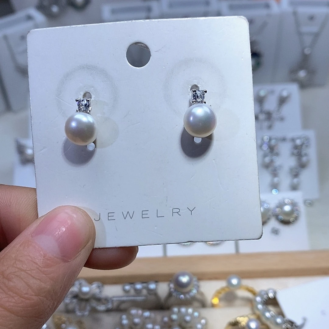 淡水珍珠未镶嵌耳饰