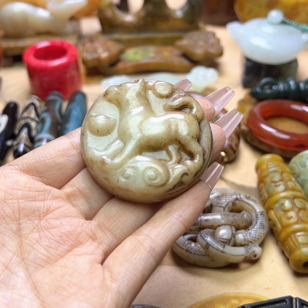 【闪购商品】蛇纹石玉颈饰未镶嵌