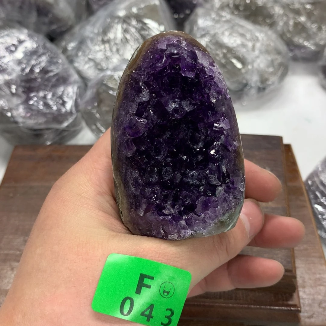 紫晶大型摆件（非配饰）未镶嵌