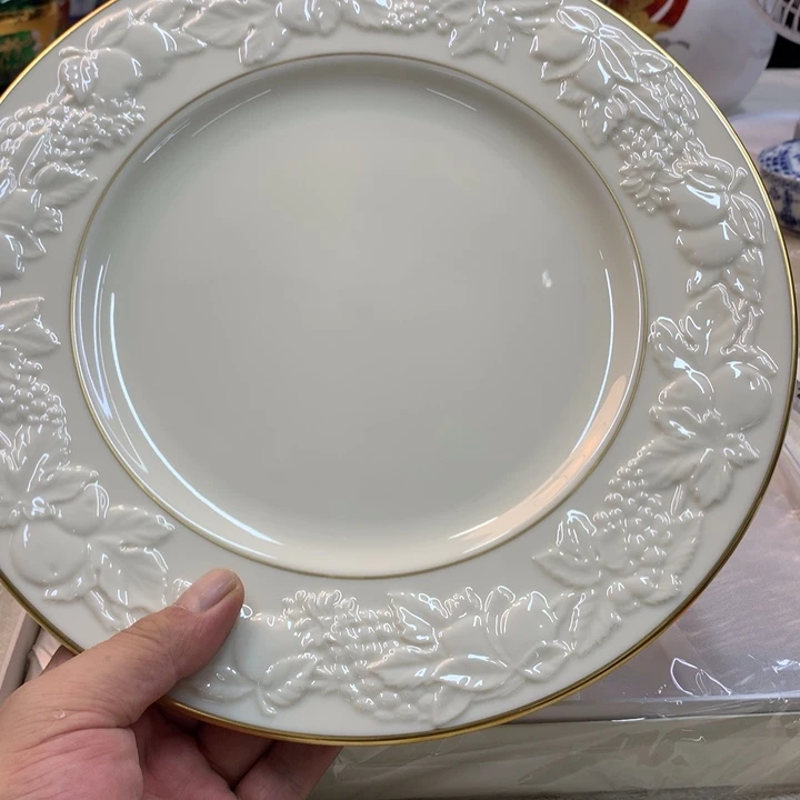 紫砂金瓷阁精品瓷器店