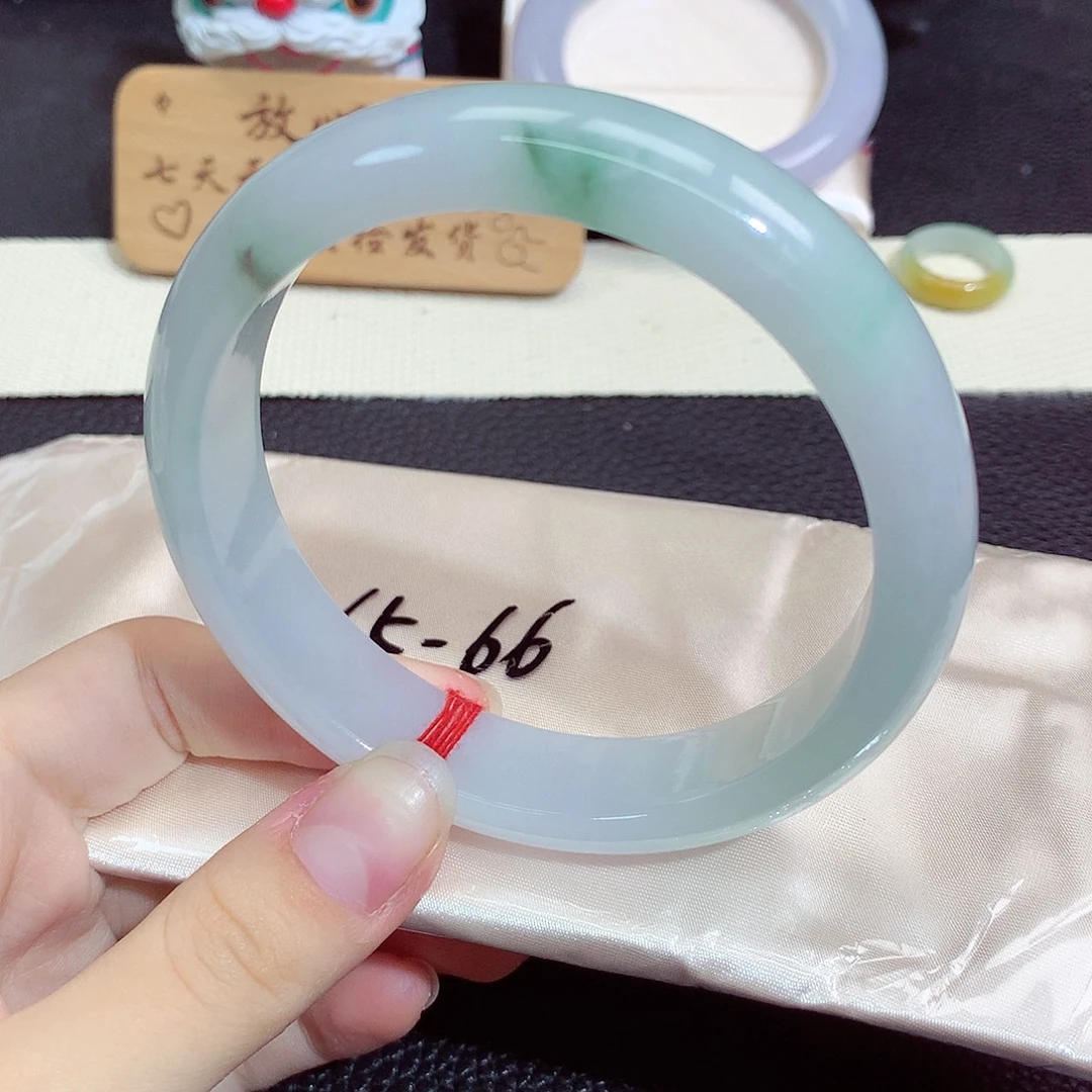 翡翠未镶嵌手镯1261