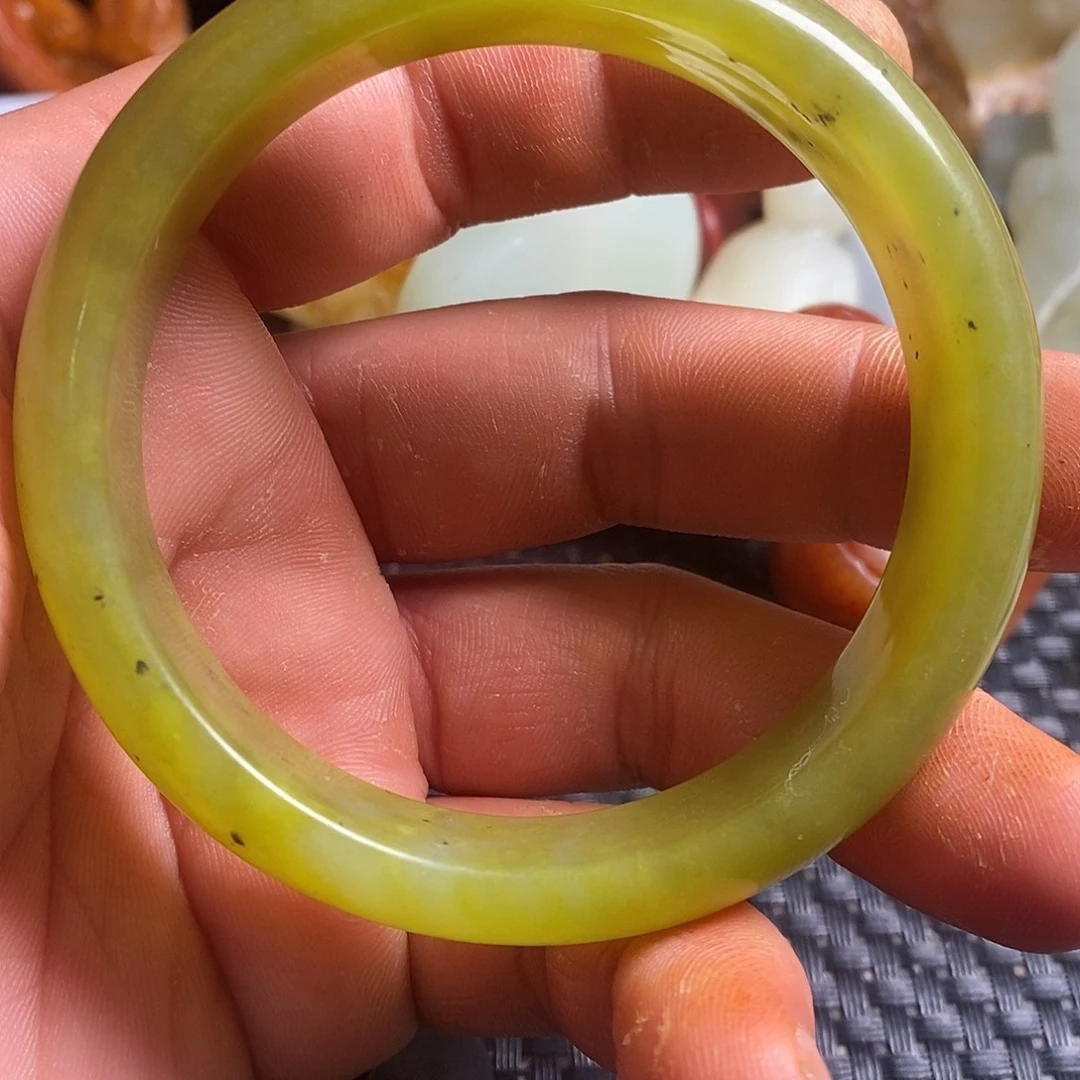 岫玉未镶嵌珠宝奇石