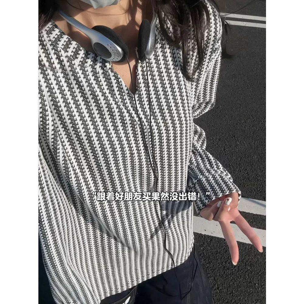 雪尼尔小香风长袖T恤男秋季松弛感V领撞色休闲卫衣潮牌大码打底衫