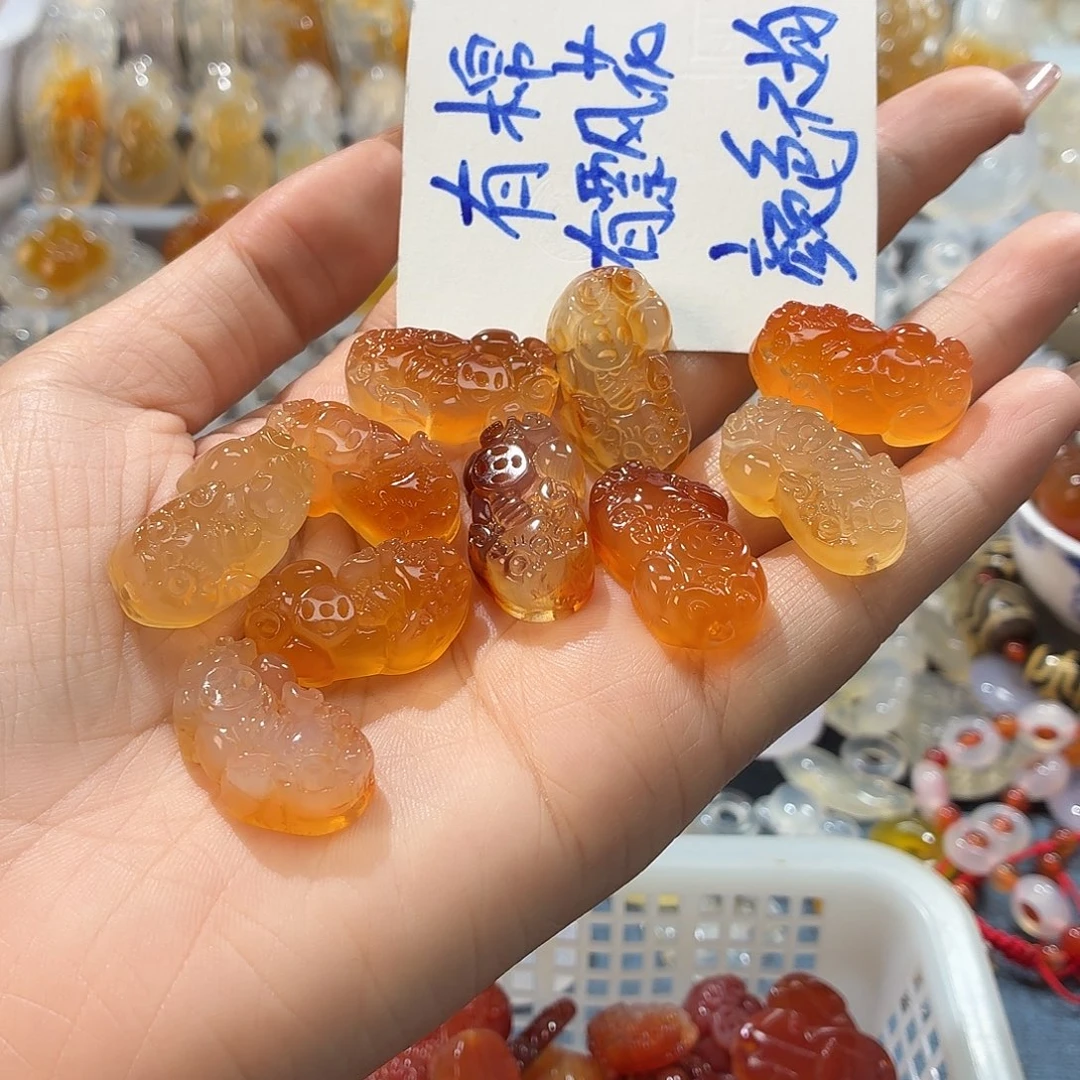 幸***运玛瑙/玉髓未镶嵌颈饰