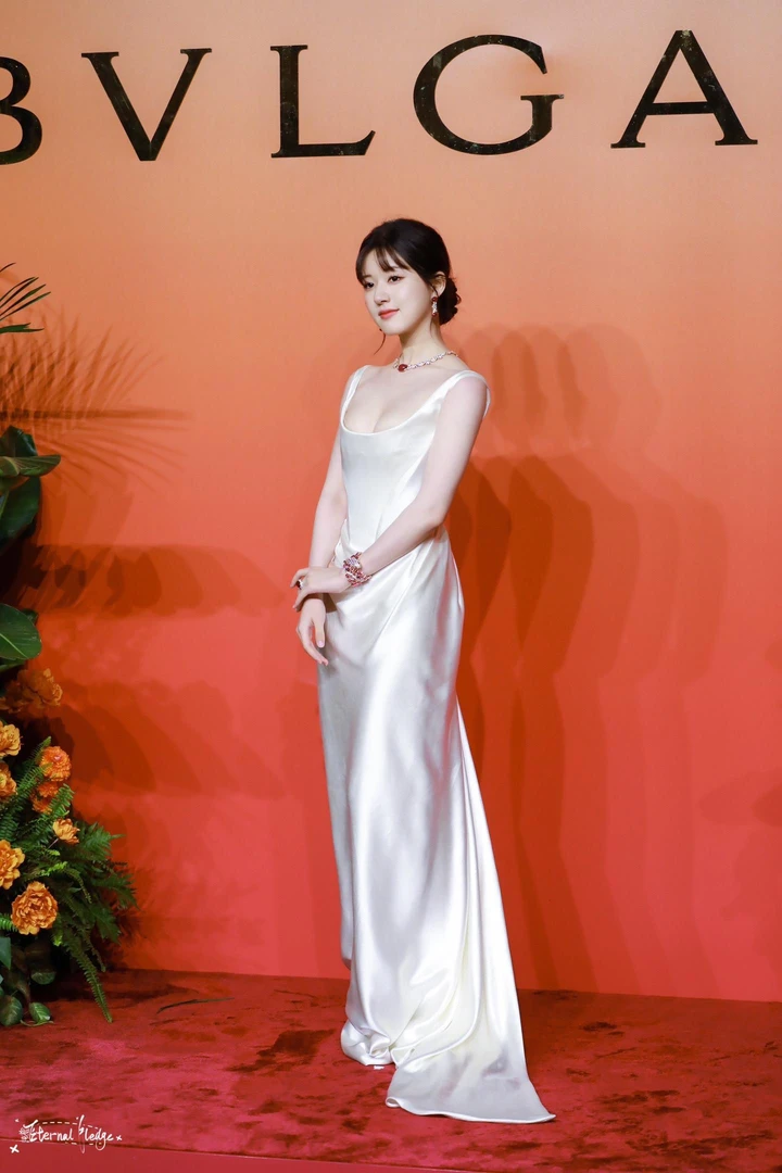 缎面轻婚纱宴会礼服Alice同款发货赵露思同款《西太后》高端新娘