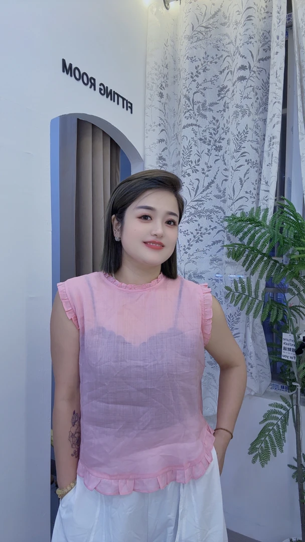 【遇见】粉色苎麻木耳边后排扣短袖