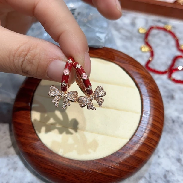 非金属亚克力耳饰 P415蝴蝶结满镶耳圈