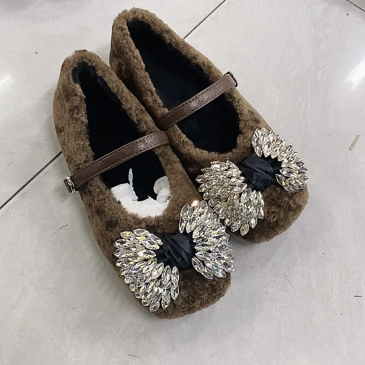 时尚百搭。咖啡37码