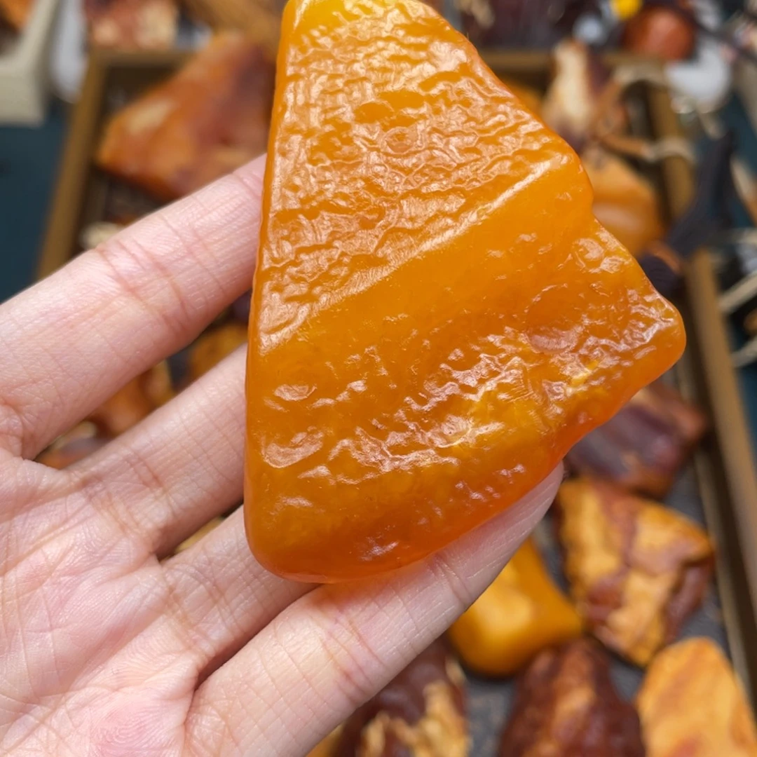 琥珀未镶嵌珠宝奇石