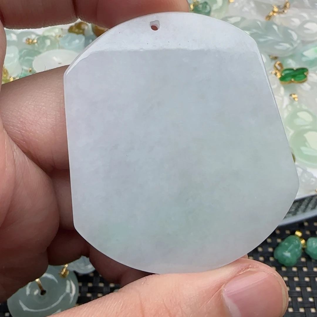 【闪购商品】翡翠颈饰未镶嵌无事牌