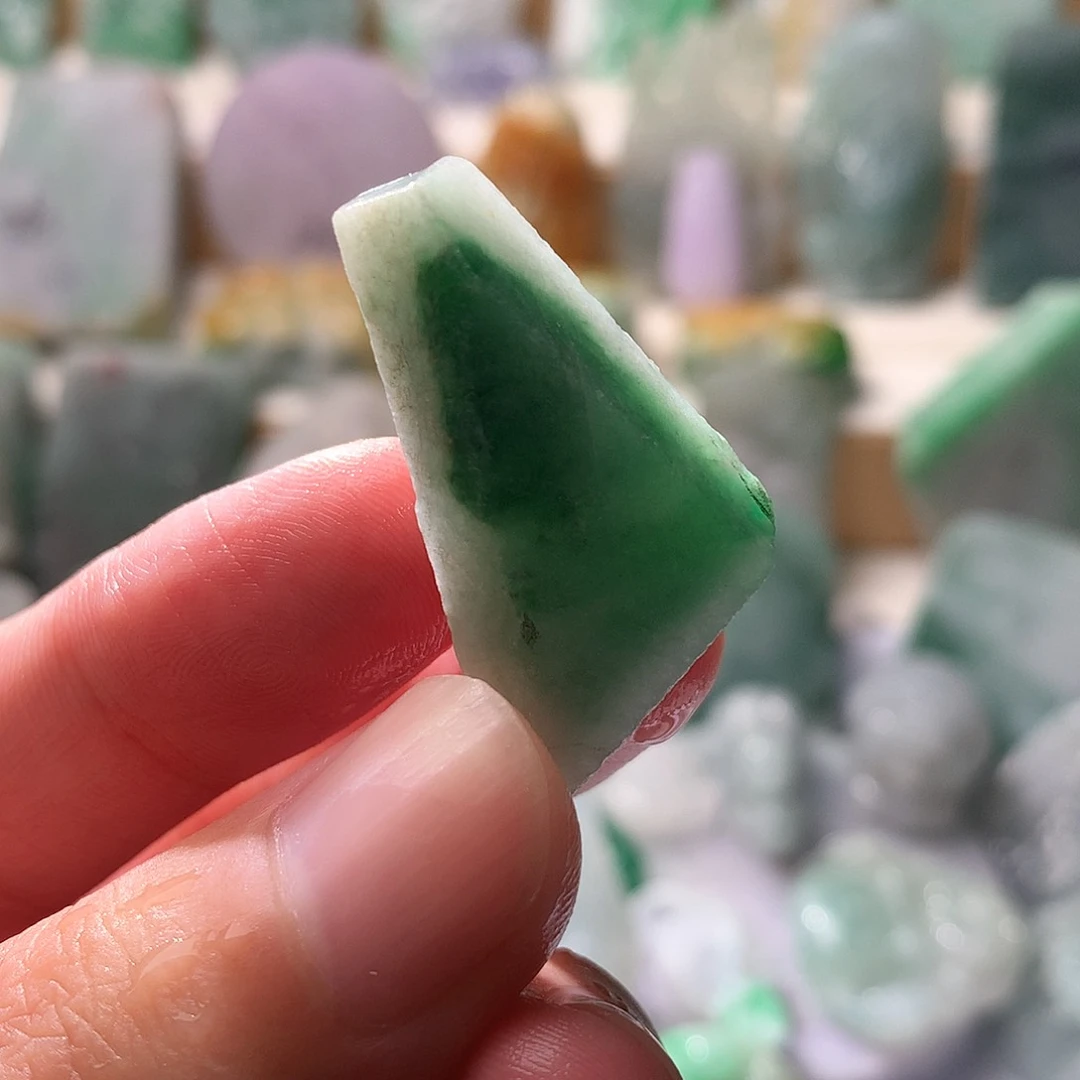 翡翠散珠翡翠原石片料