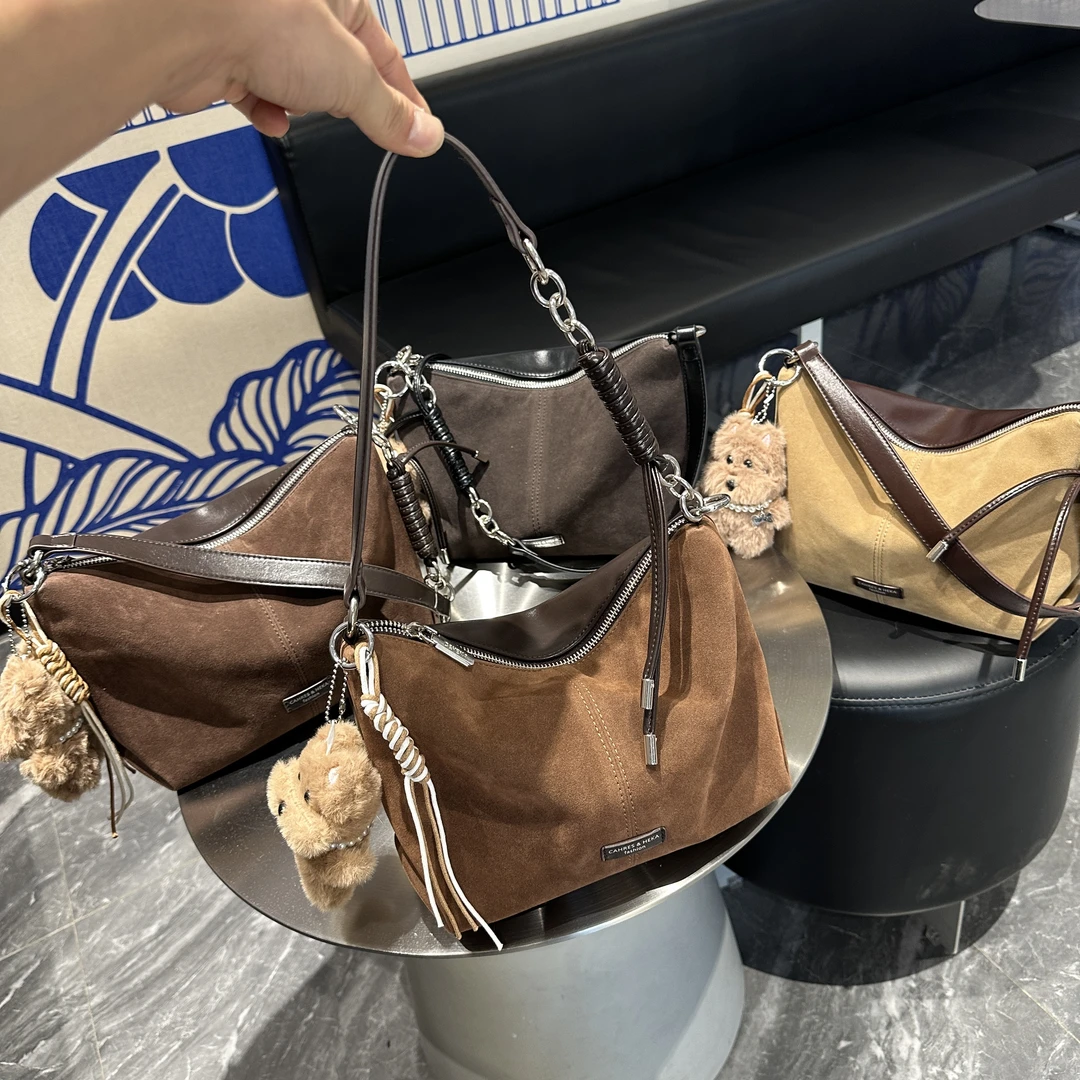 2025秋冬新款时尚百搭手提单肩斜挎慵懒大容量双面背女包  20082