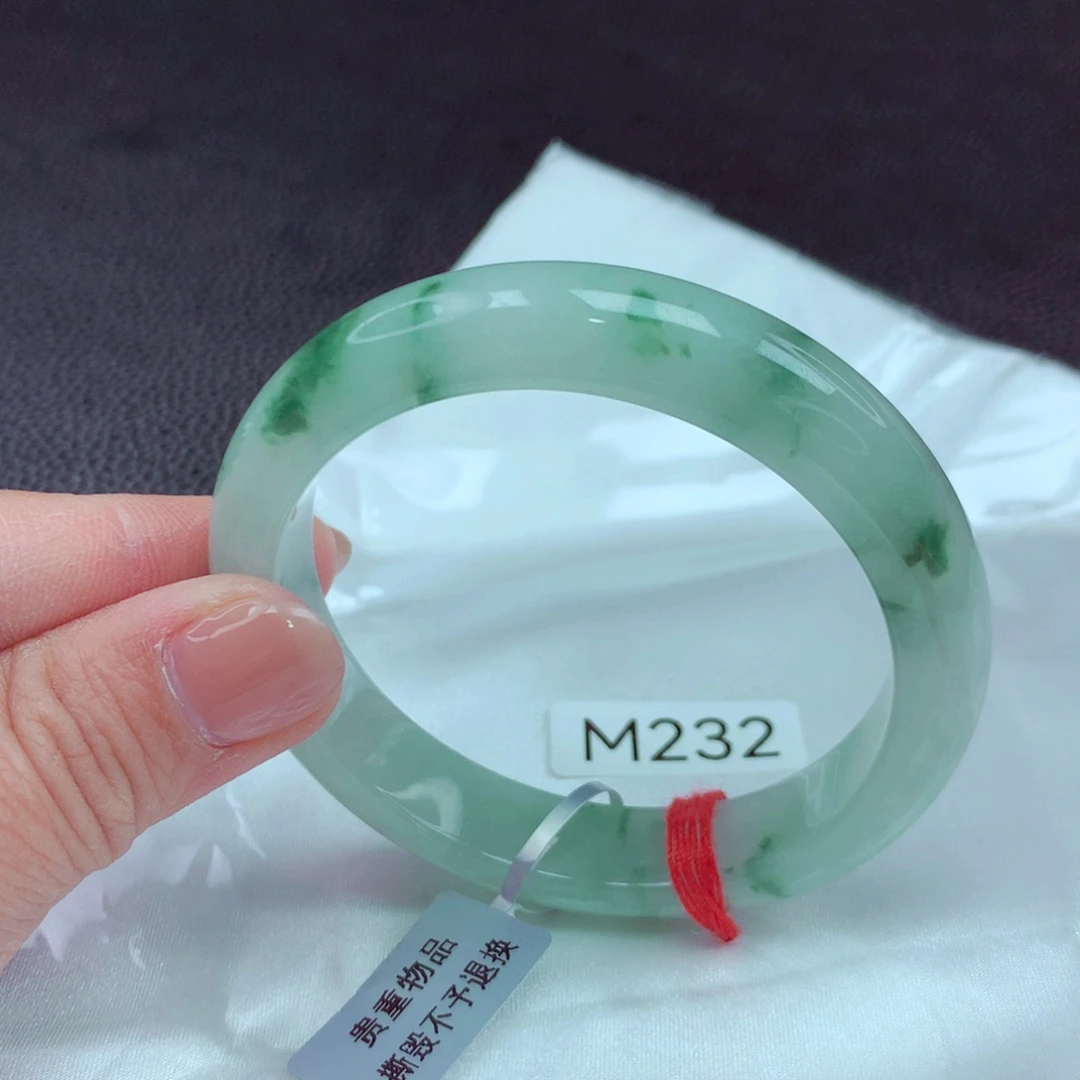 翡翠手镯未镶嵌安*手镯88