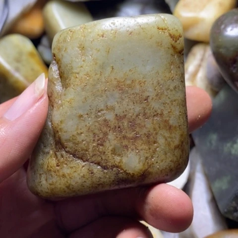 未镶嵌和田玉（糖玉）挂件