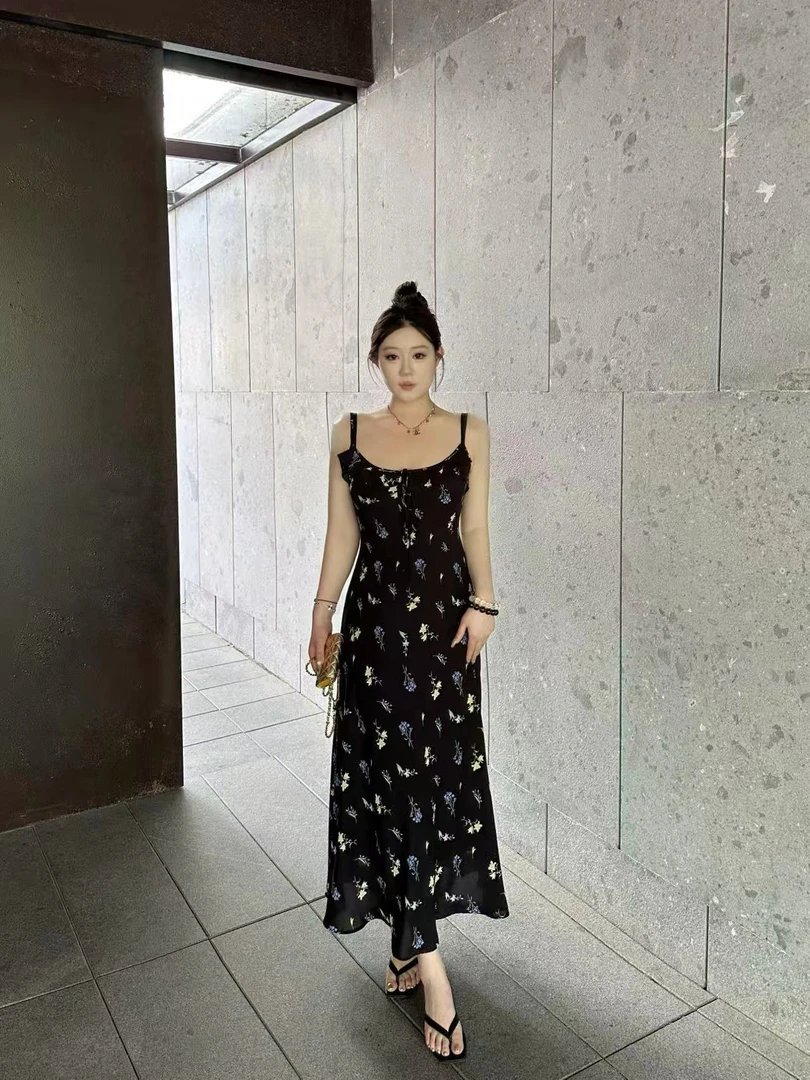 琪琪怪怪大码女装【夏日风情】复古荷叶边法式碎花吊带裙D16913QD