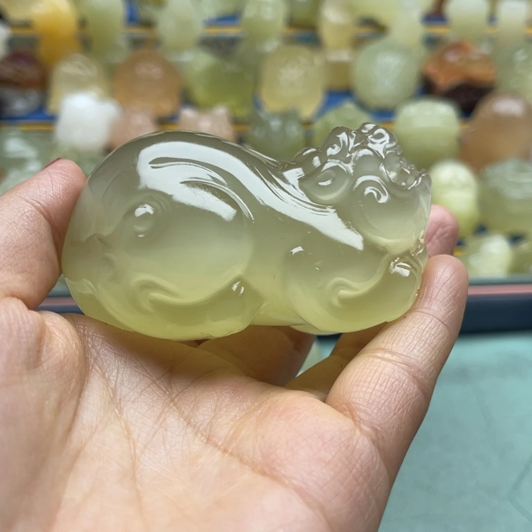 若***然天然雕刻桌面小摆件