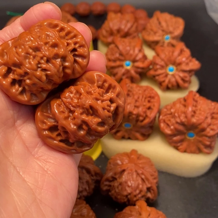 稳***志工艺核桃制作的工艺方法有