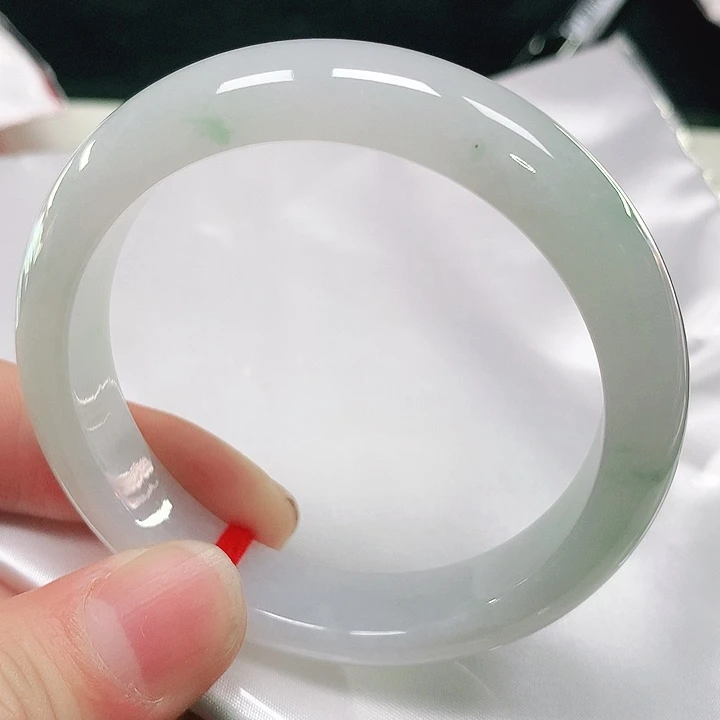 翡翠手镯（圆镯）未镶嵌天然翡翠手镯