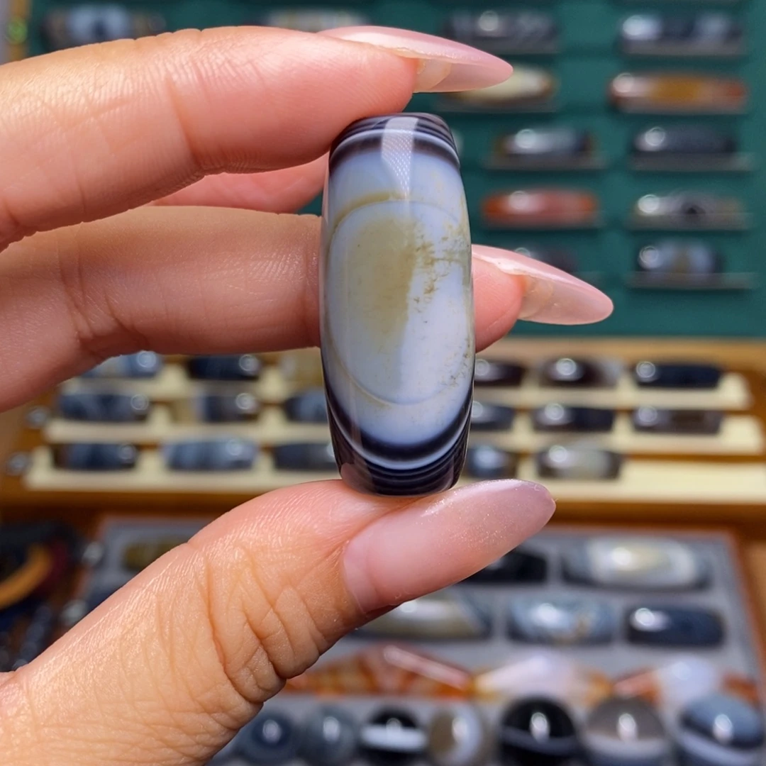 玛瑙/玉髓未镶嵌珠宝半成品