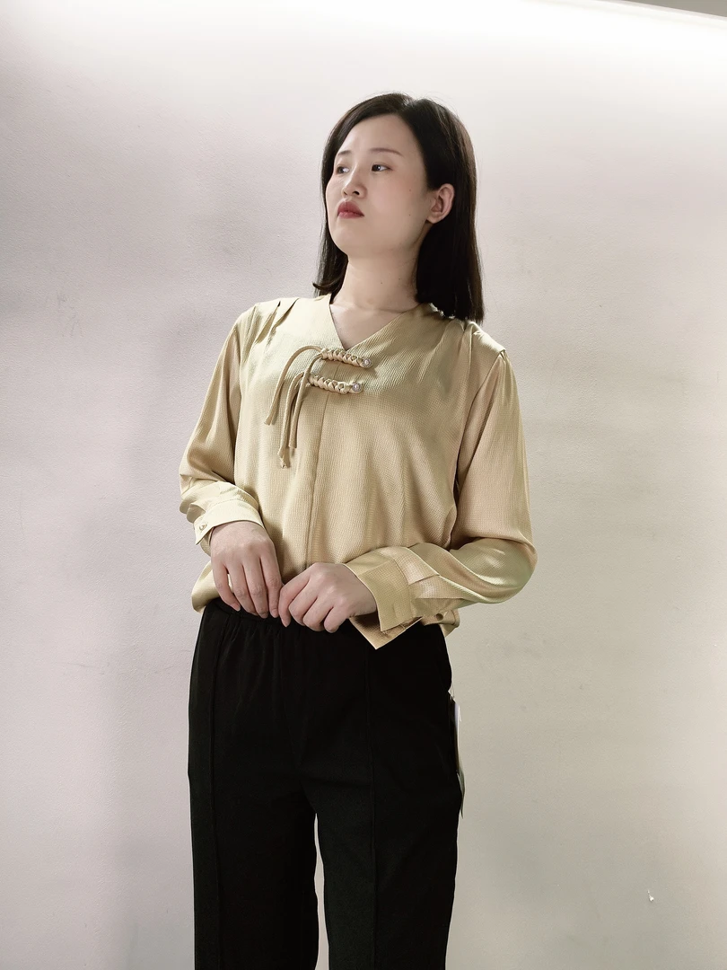 W12  盘扣合身衬衣百搭