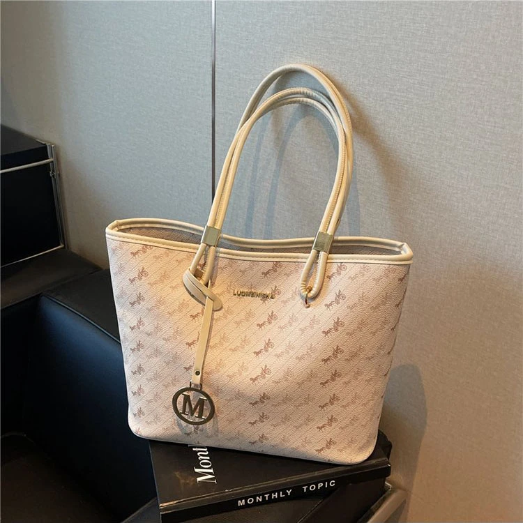 女士大容量女包高级感通勤大包包女2025今年流行新款单肩包托特包