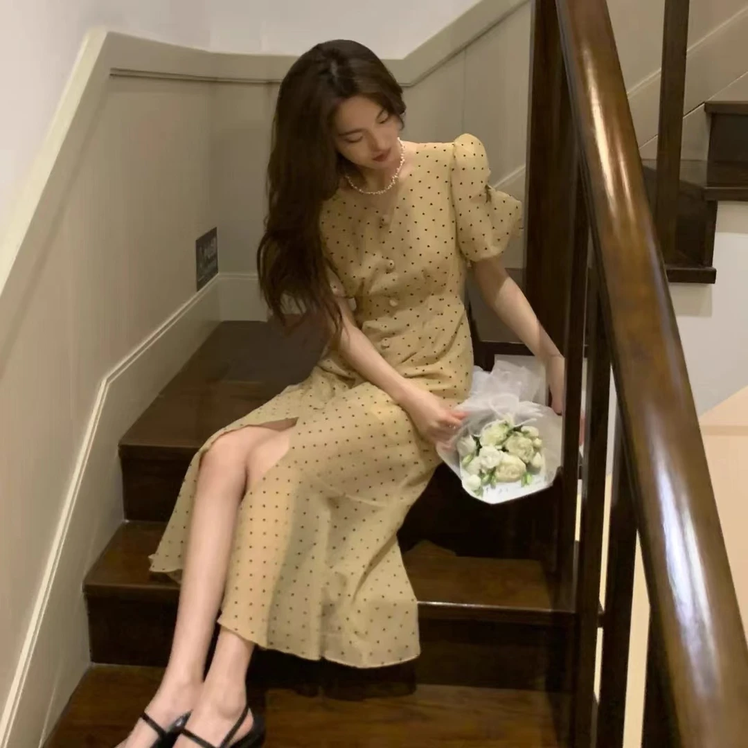 ZX6365法式V领波点泡泡袖连衣裙女气质收腰显瘦长款鱼尾裙子