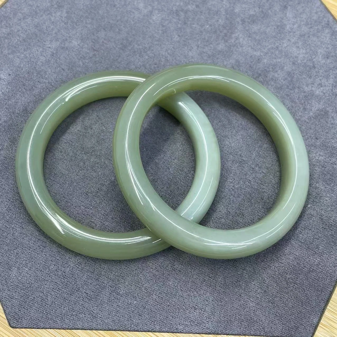 和田玉双色手镯（颜色微区多样性发货拍一发一）