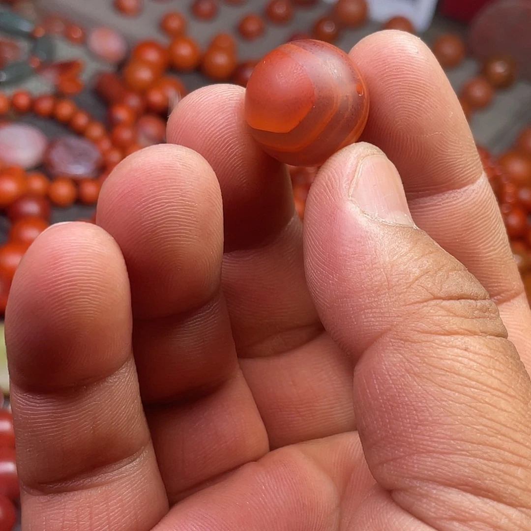 南红玛瑙珠子未镶嵌阳****地